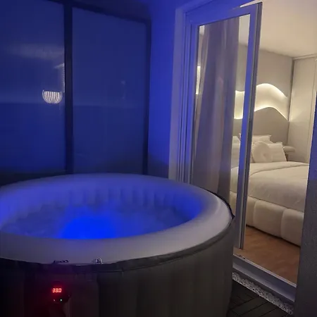 Lejlighed Bubble Relaxation And Modernity In *